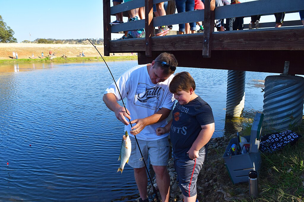Students from Bend School in Red Bluff, California participated in the 4th annual BLM sponsored Kids Fishing Day in September 2016.