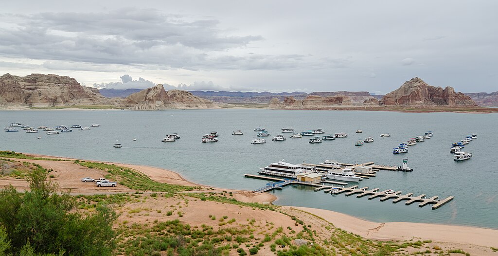 Lake Powell with Marina near Page