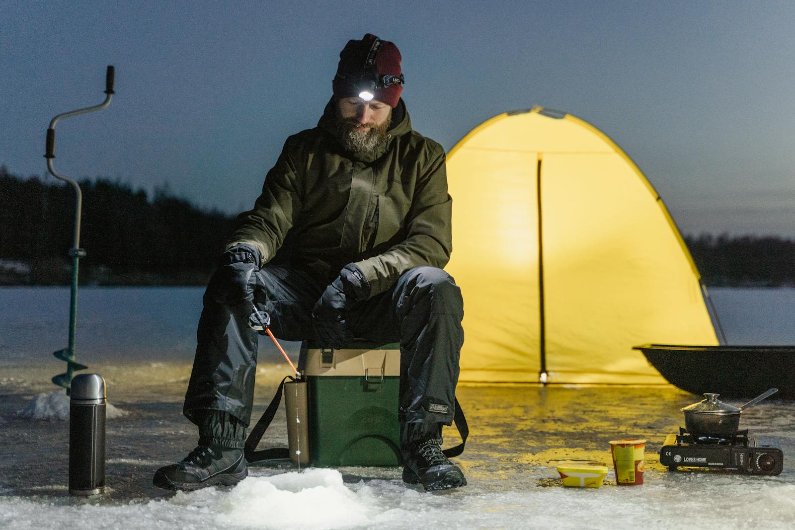 Dressing Properly for Ice Fishing Safety