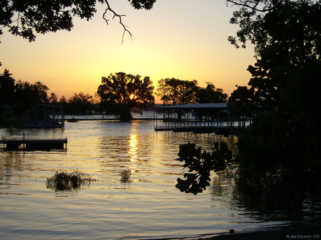 Sunrise at Kentucky Lake. best fishing lakes midwest