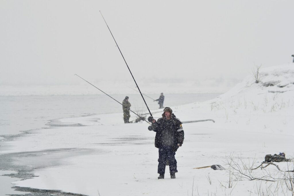 Dressing Properly for Ice Fishing Safety