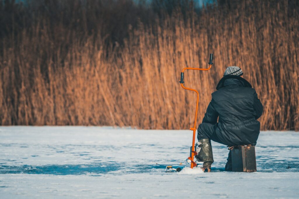 Setting Up Your Ice Fishing Station Safely